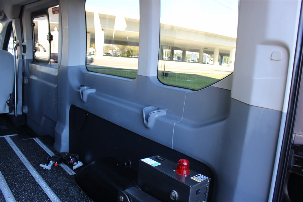 2016 Ford Transit XLT - Photo 70