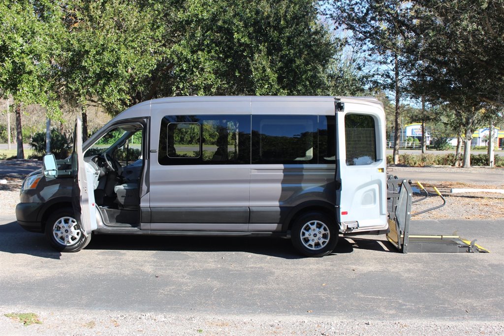 2016 Ford Transit XLT - Photo 21