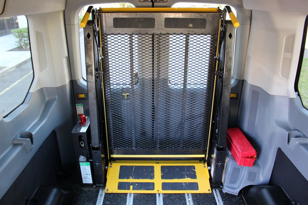 2016 Ford Transit XLT - Photo 49