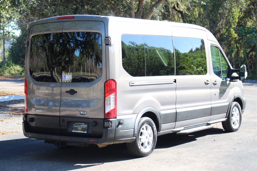 2016 Ford Transit XLT - Photo 11