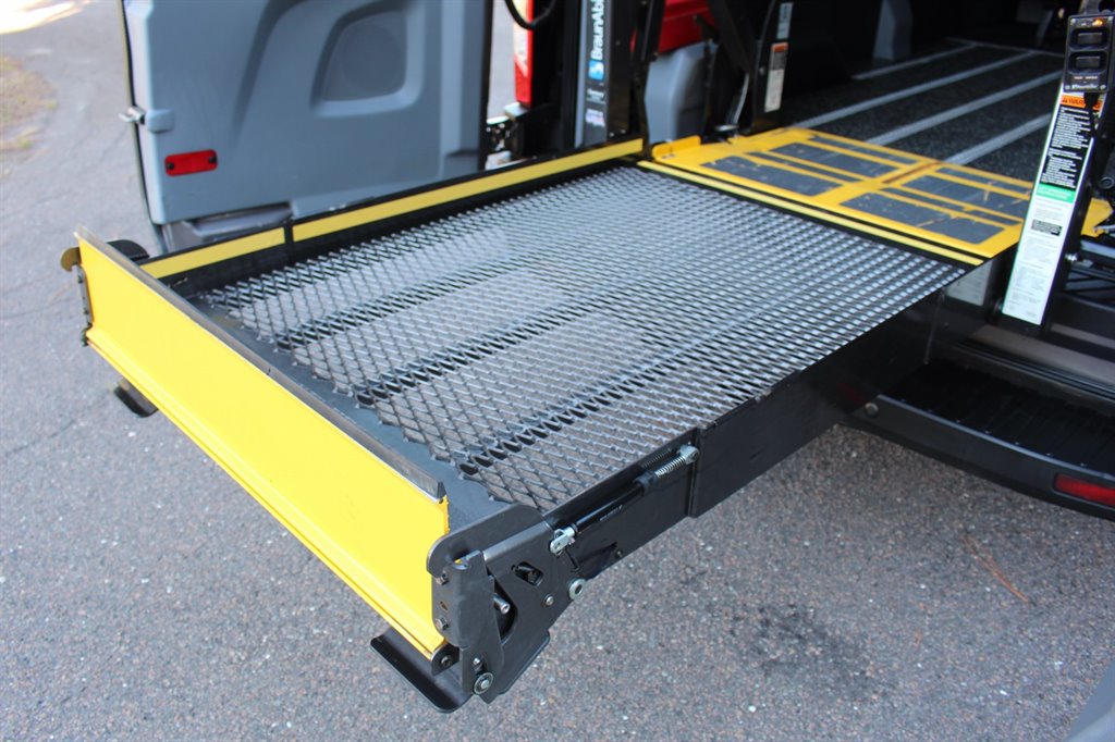 2016 Ford Transit XLT - Photo 62