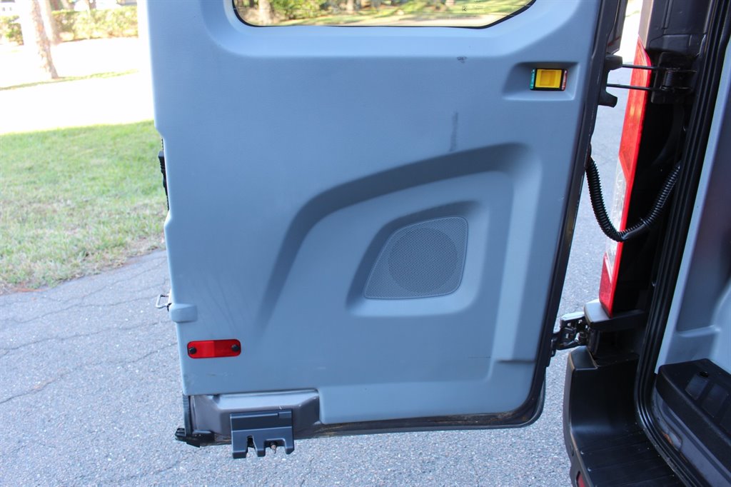 2016 Ford Transit XLT - Photo 51
