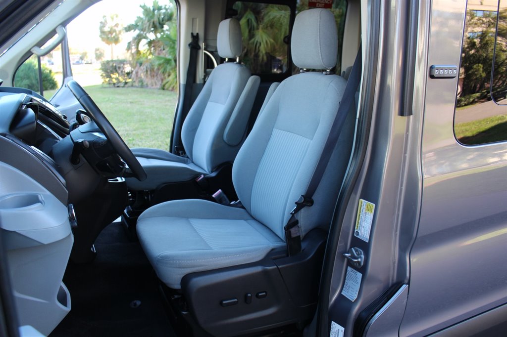2016 Ford Transit XLT - Photo 27