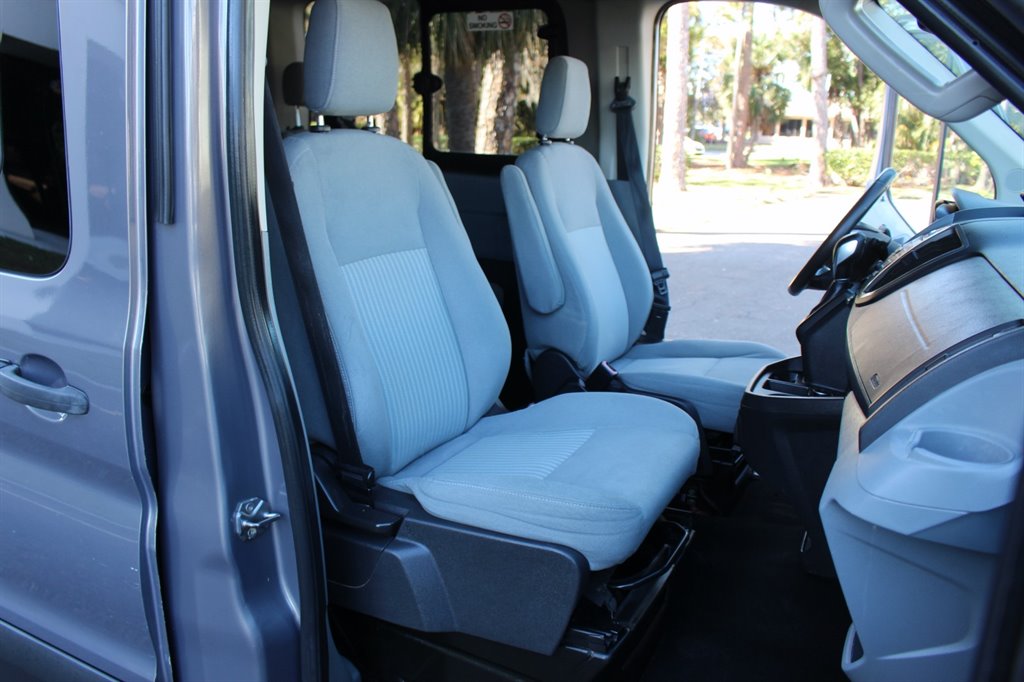 2016 Ford Transit XLT - Photo 28