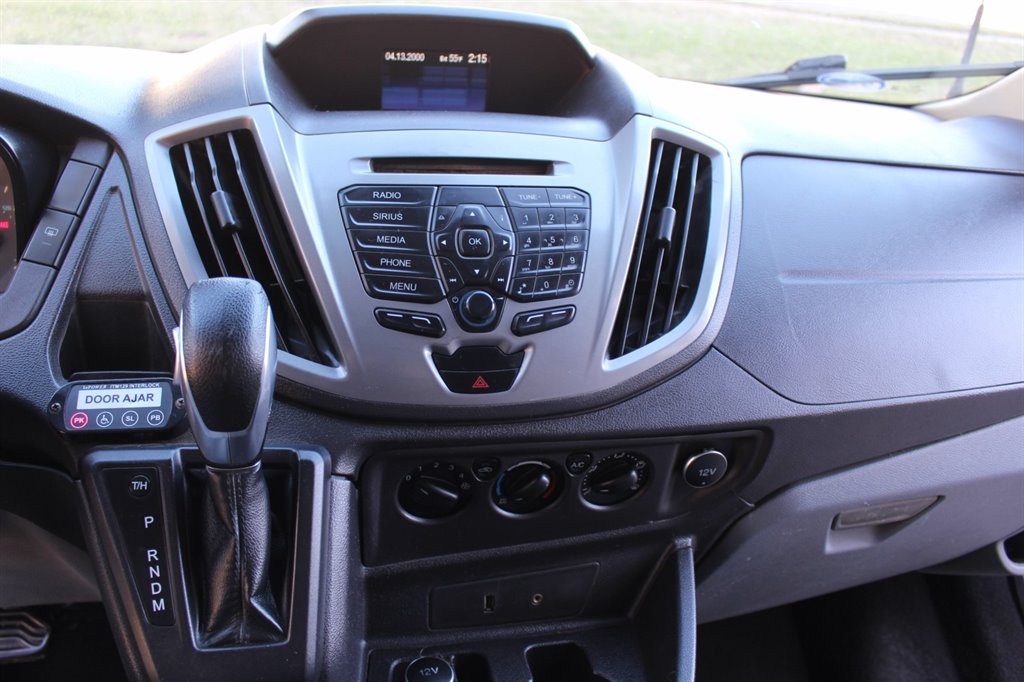 2016 Ford Transit XLT - Photo 39
