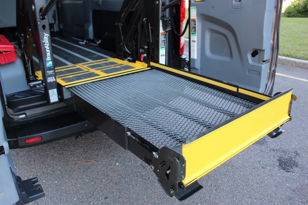 2016 Ford Transit XLT - Photo 61