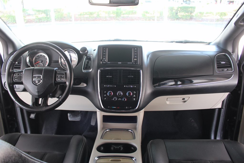 2019 Dodge Grand Caravan SXT - Photo 39