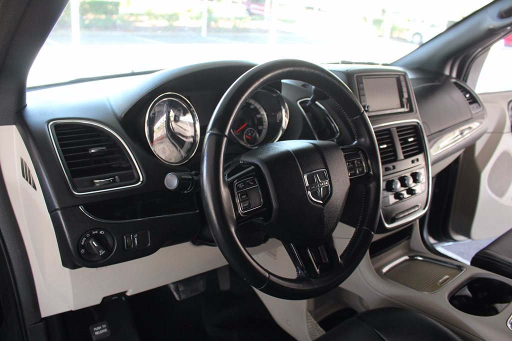 2019 Dodge Grand Caravan SXT - Photo 37