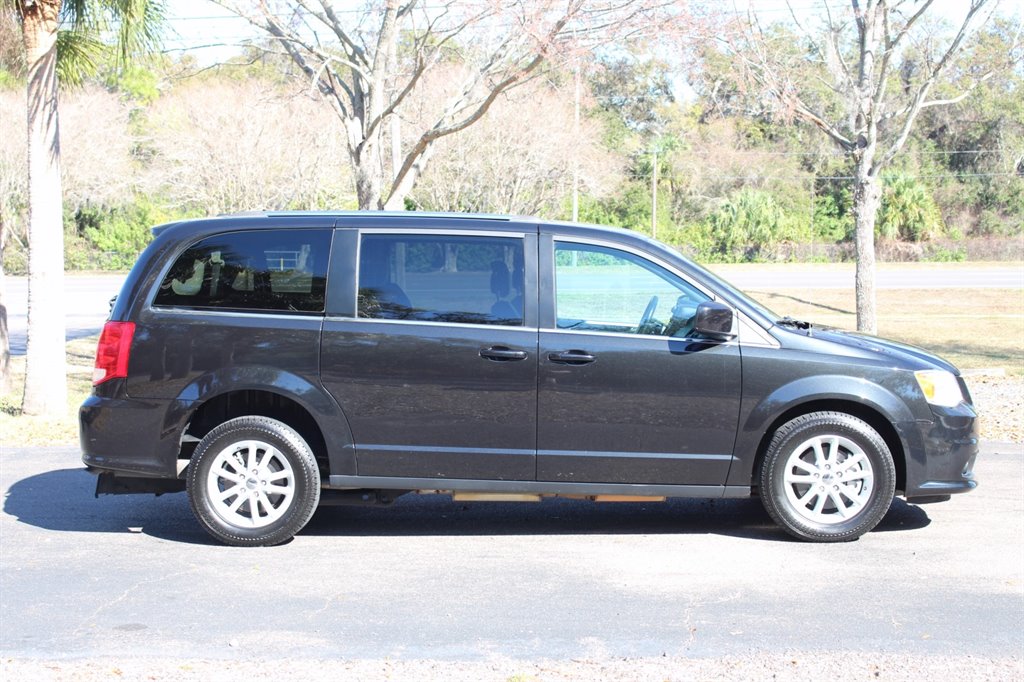 2019 Dodge Grand Caravan SXT - Photo 12