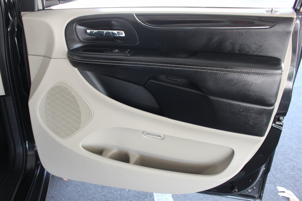 2019 Dodge Grand Caravan SXT - Photo 36