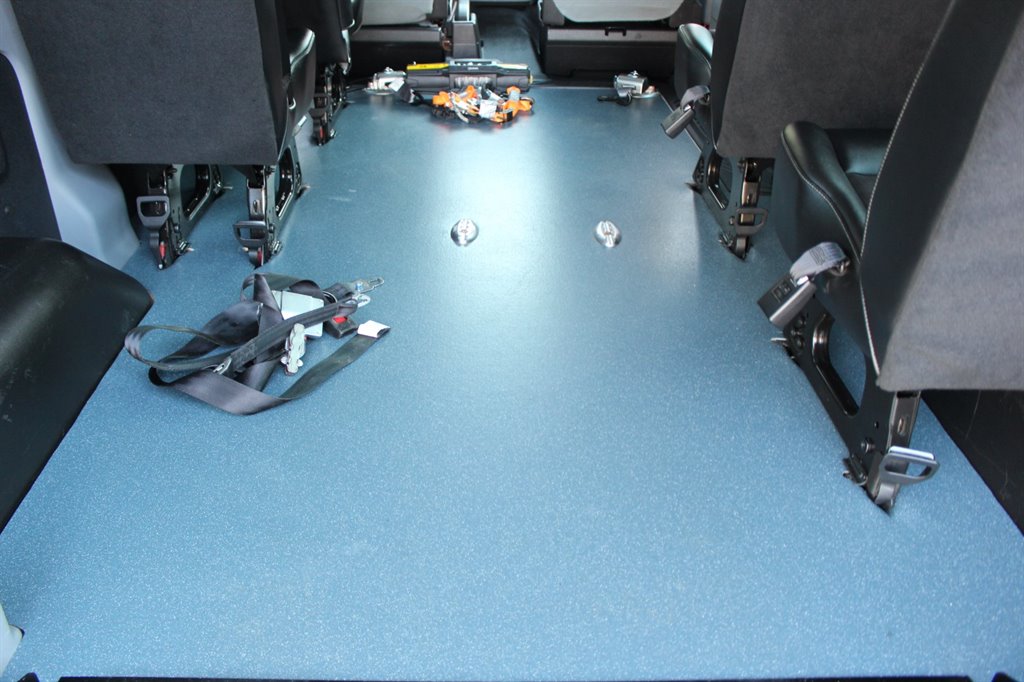 2019 Ford Transit Passenger Van XL - Photo 61