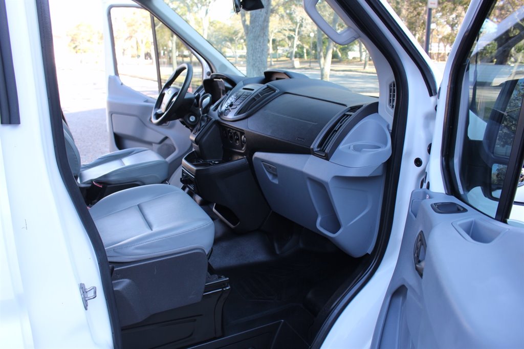 2019 Ford Transit Passenger Van XL - Photo 26