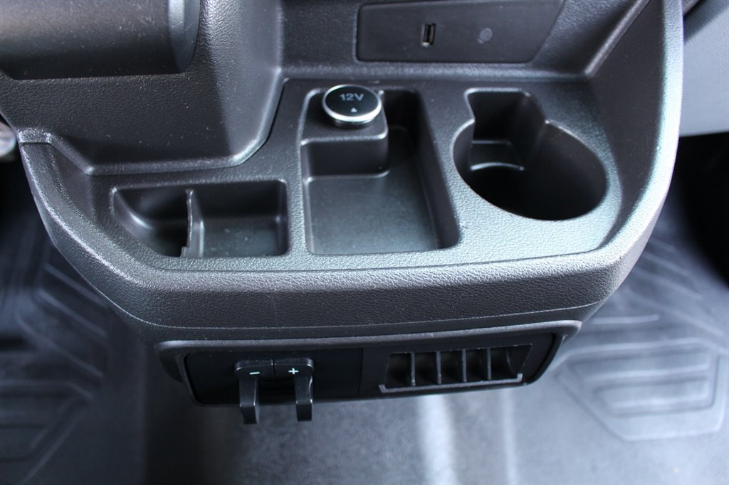 2019 Ford Transit Passenger Van XL - Photo 40