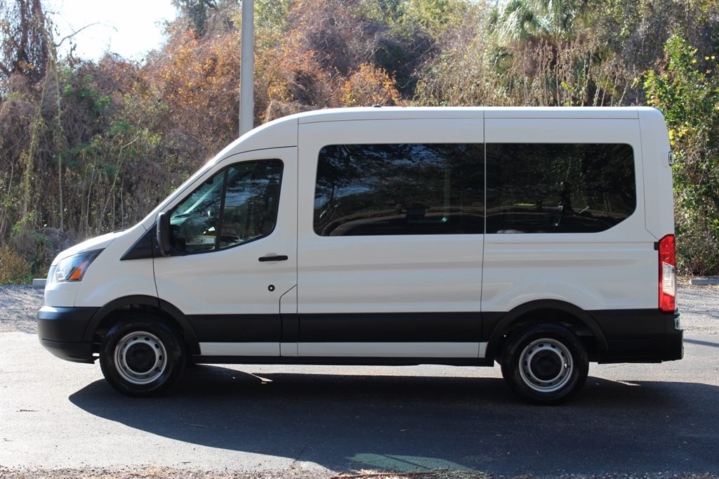 2019 Ford Transit Passenger Van XL - Photo 7