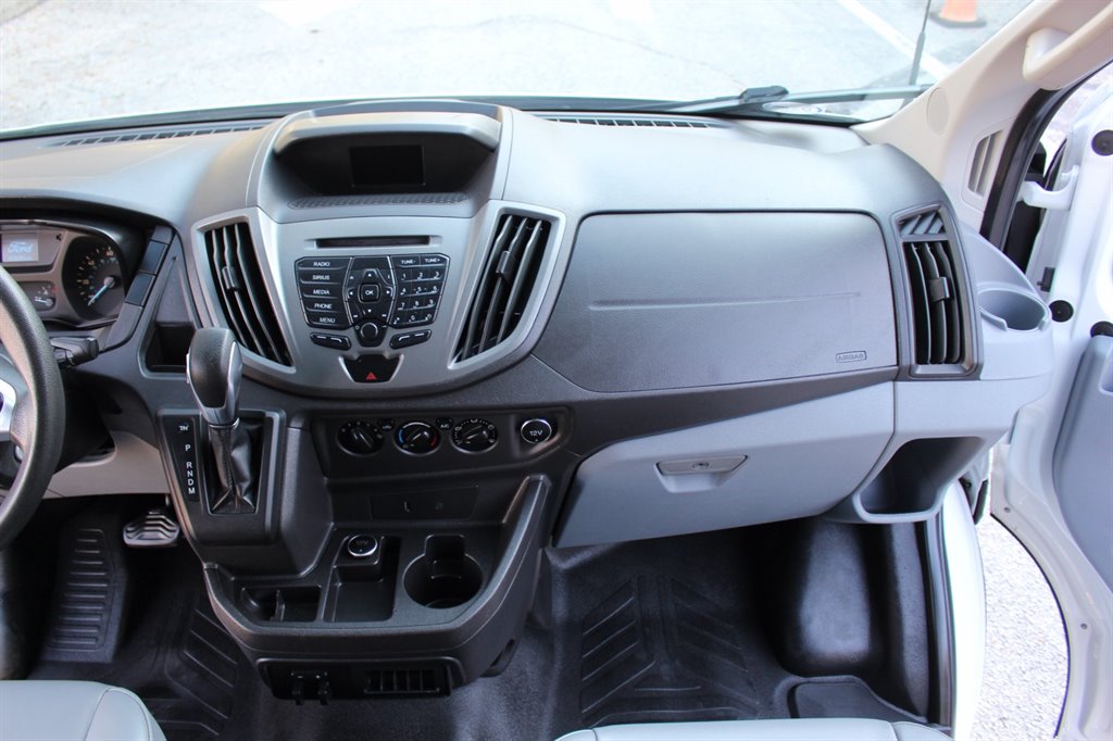 2019 Ford Transit Passenger Van XL - Photo 35