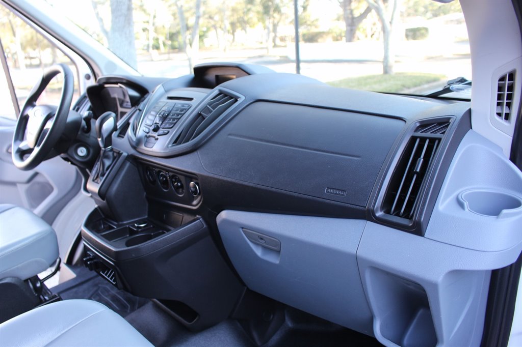 2019 Ford Transit Passenger Van XL - Photo 32