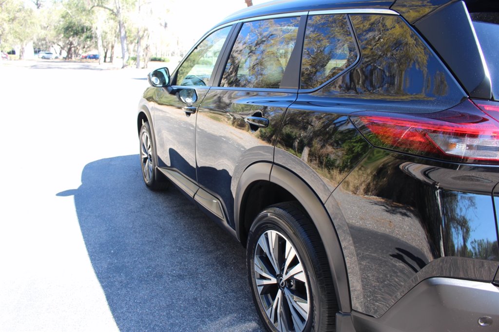2023 Nissan Rogue SV - Photo 13