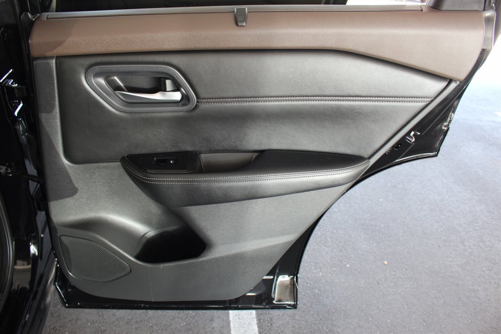 2023 Nissan Rogue SV - Photo 34