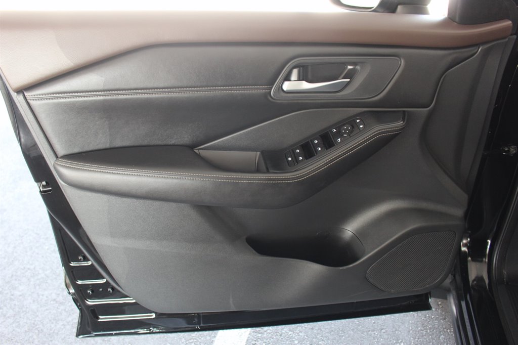 2023 Nissan Rogue SV - Photo 31