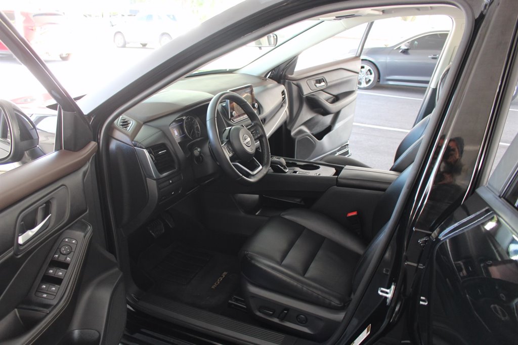 2023 Nissan Rogue SV - Photo 23