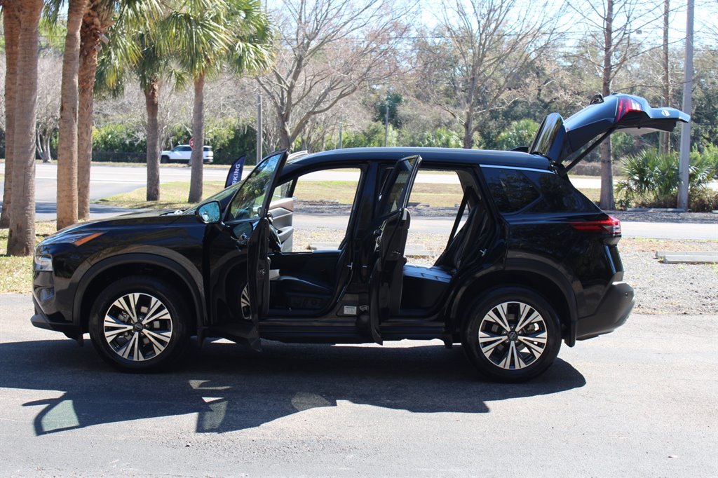 2023 Nissan Rogue SV - Photo 21