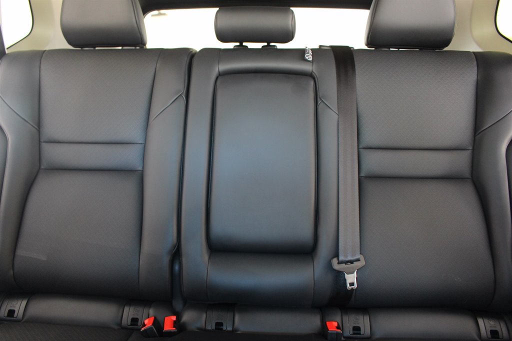 2024 Nissan Rogue SV - Photo 45