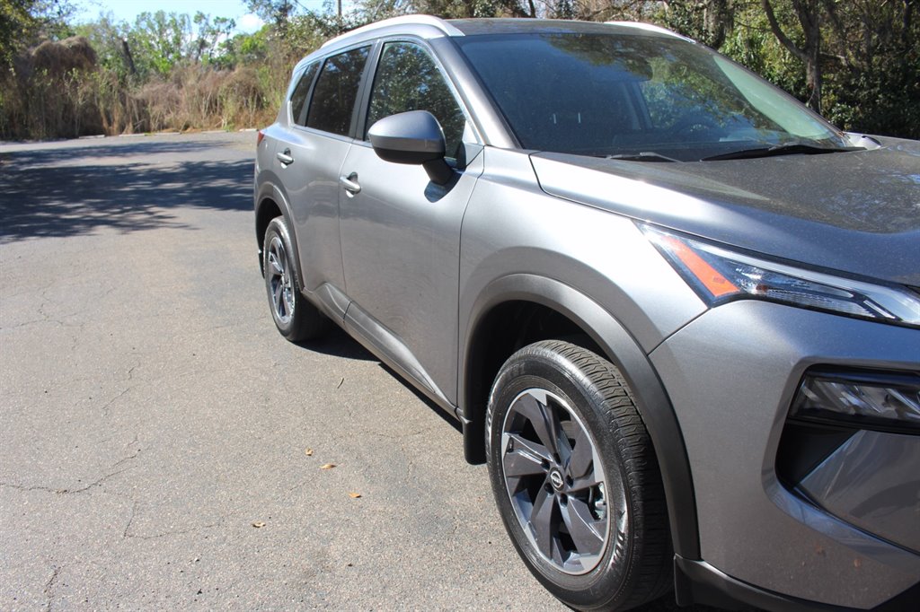 2024 Nissan Rogue SV - Photo 10