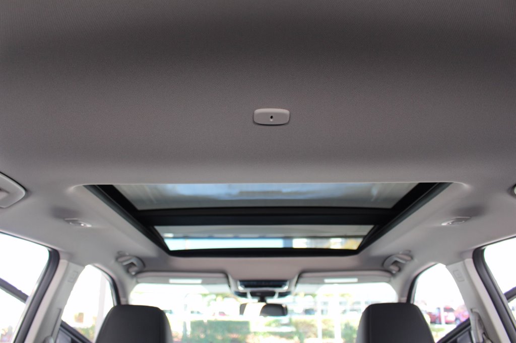 2024 Nissan Rogue SV - Photo 46