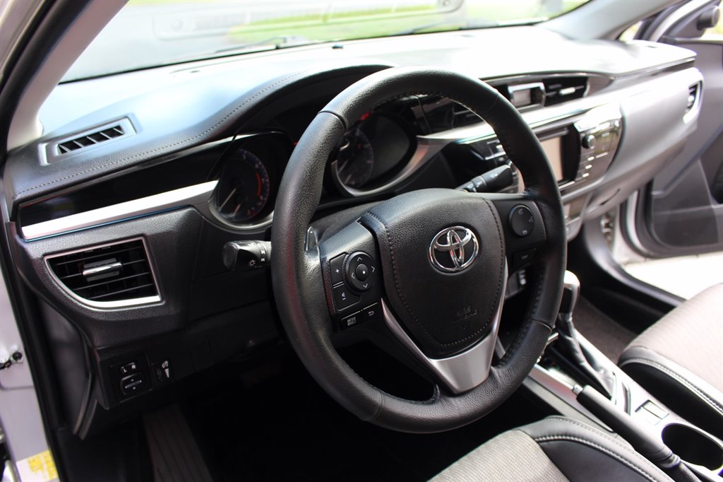 2015 Toyota Corolla S Plus - Photo 37