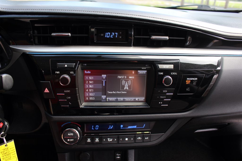 2015 Toyota Corolla S Plus - Photo 44