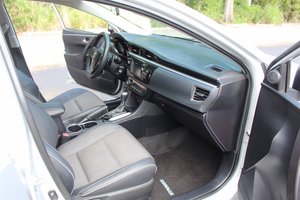 2015 Toyota Corolla S Plus - Photo 26