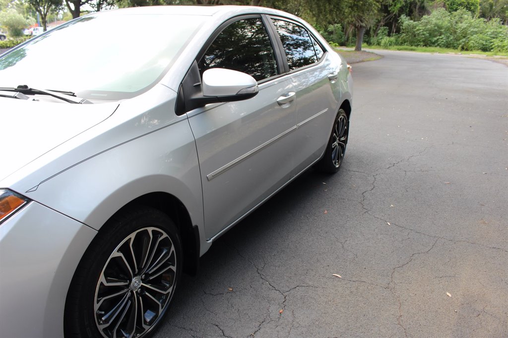 2015 Toyota Corolla S Plus - Photo 12