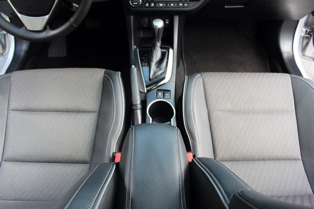 2015 Toyota Corolla S Plus - Photo 42
