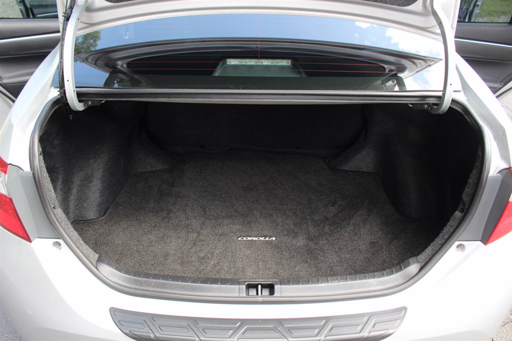 2015 Toyota Corolla S Plus - Photo 23