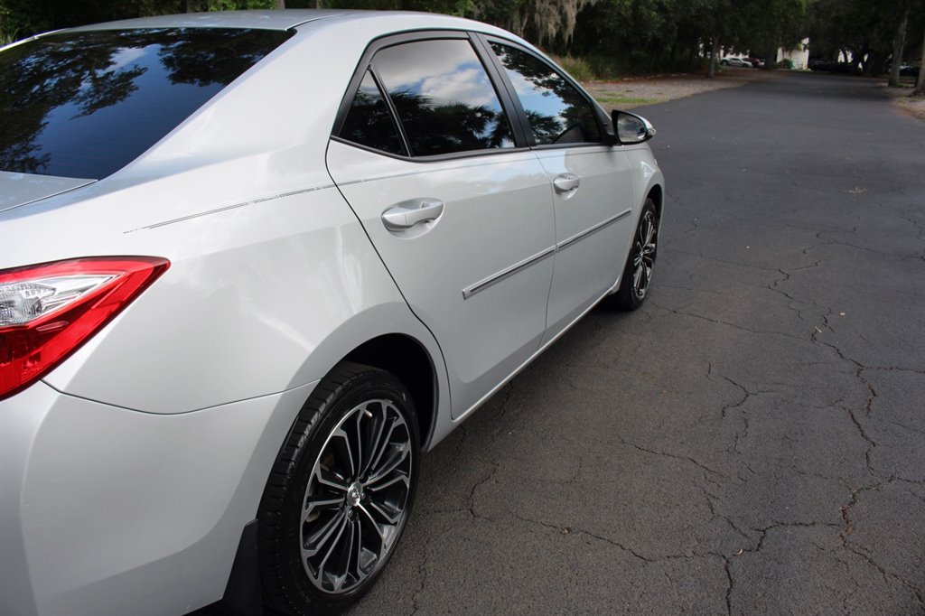 2015 Toyota Corolla S Plus - Photo 11