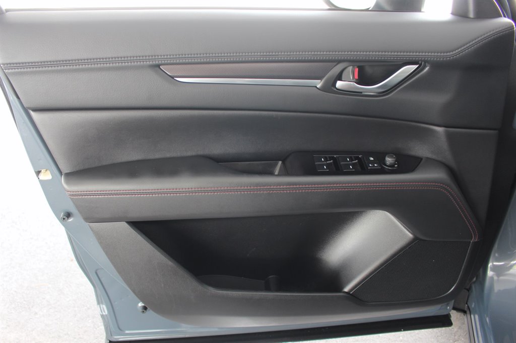 2022 Mazda CX-5 S Carbon Edition - Photo 31