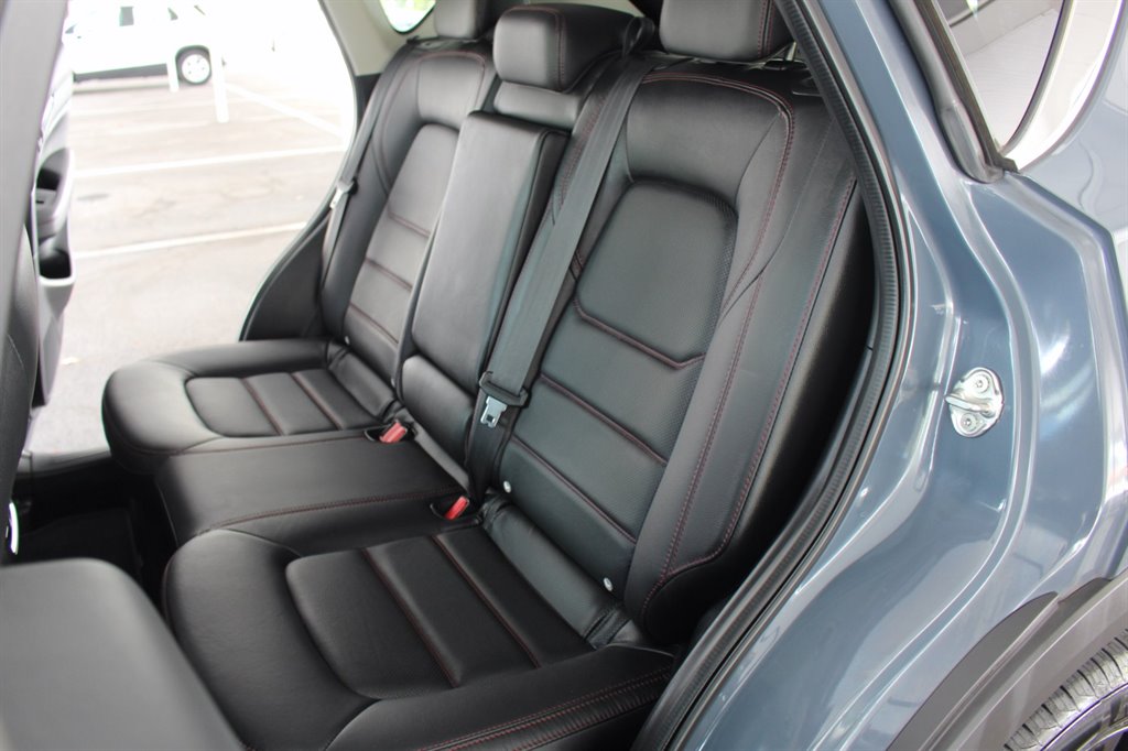 2022 Mazda CX-5 S Carbon Edition - Photo 29